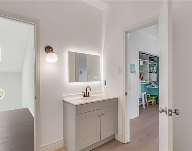 5606 Sedgefield Dr - Photo Thumbnail 18