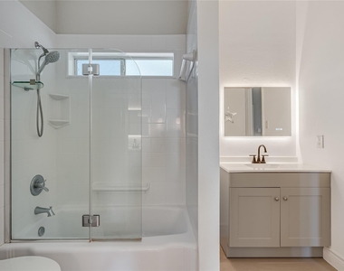 5606 Sedgefield Dr - Photo Thumbnail 17