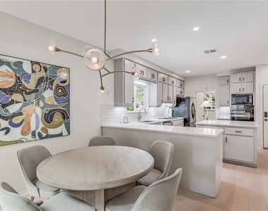 5606 Sedgefield Dr - Photo Thumbnail 5