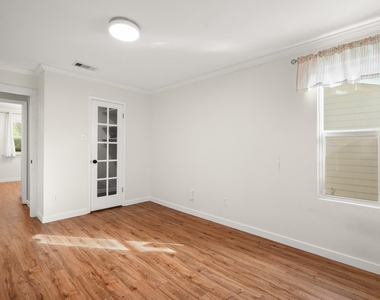 7903 Bixler Dr - Photo Thumbnail 12