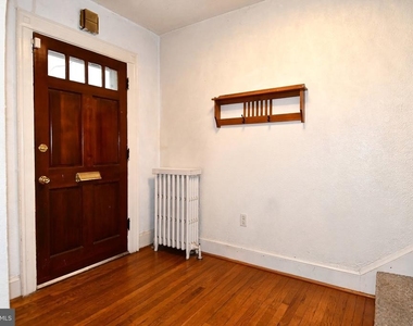 4210 10th Street Ne - Photo Thumbnail 4