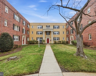 3909 Pennsylvania Avenue Se - Photo Thumbnail 17