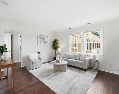 3909 Pennsylvania Avenue Se - Photo Thumbnail 2