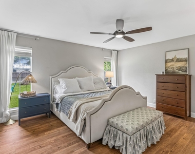 10504 Wagon Gap Dr - Photo Thumbnail 14