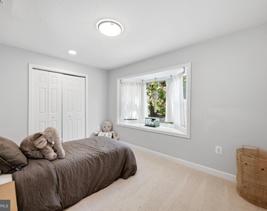 1719 Evarts Street Ne - Photo Thumbnail 19