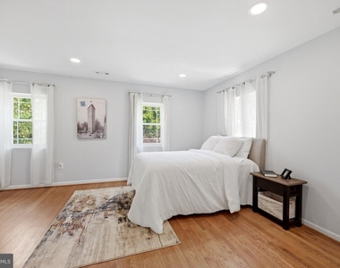 1719 Evarts Street Ne - Photo Thumbnail 10