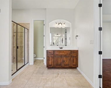 1020 Winding Way Dr - Photo Thumbnail 19