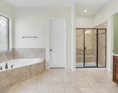 1020 Winding Way Dr - Photo Thumbnail 17