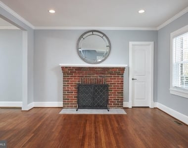 4912 Brandywine Street Nw - Photo Thumbnail 5