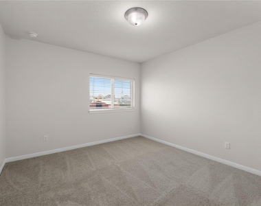 6044 Genova Pl - Photo Thumbnail 21