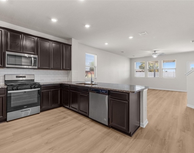 6044 Genova Pl - Photo Thumbnail 10