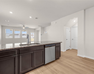 6044 Genova Pl - Photo Thumbnail 11