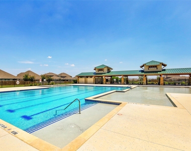 6044 Genova Pl - Photo Thumbnail 33