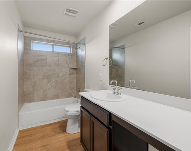 6044 Genova Pl - Photo Thumbnail 26