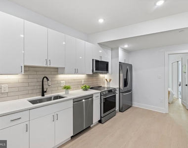 1650 Columbia Road Nw - Photo Thumbnail 12