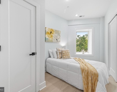 1650 Columbia Road Nw - Photo Thumbnail 14