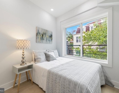 1650 Columbia Road Nw - Photo Thumbnail 6