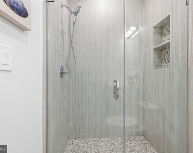 1650 Columbia Road Nw - Photo Thumbnail 9