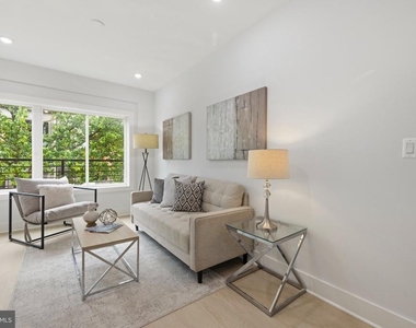 1650 Columbia Road Nw - Photo Thumbnail 2