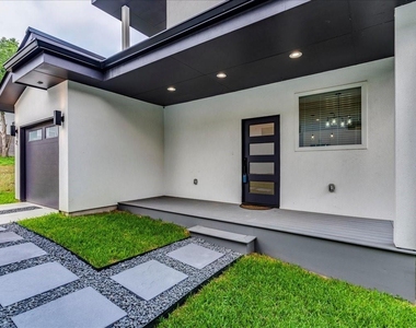 2302 Maxwell Ln - Photo Thumbnail 28