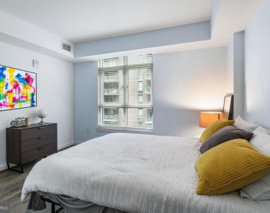 1025 1st Street Se - Photo Thumbnail 14