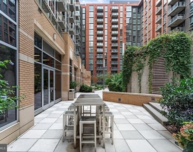 1025 1st Street Se - Photo Thumbnail 26