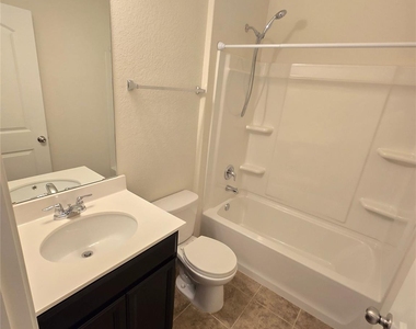 1916 Cliffbrake Way - Photo Thumbnail 15