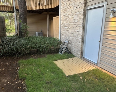7107 Silver Dale Dr - Photo Thumbnail 25