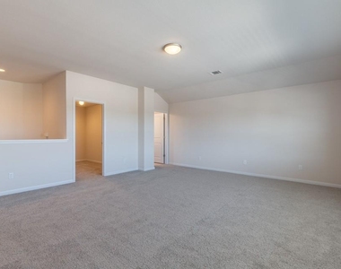 205 Falkland Street - Photo Thumbnail 23
