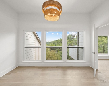 1520 Ben Crenshaw Way - Photo Thumbnail 19