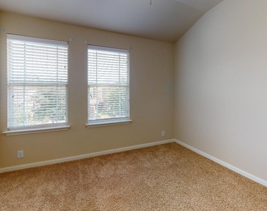 8516 Inca Dove Dr - Photo Thumbnail 12