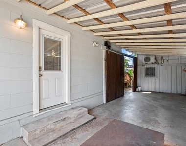 1184 Navasota St - Photo Thumbnail 30