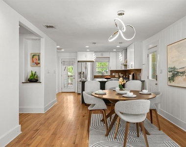 1184 Navasota St - Photo Thumbnail 24