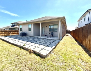 17217 Bassano Ave - Photo Thumbnail 15