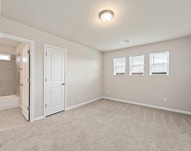 207 Cherry Blossom Ln - Photo Thumbnail 15