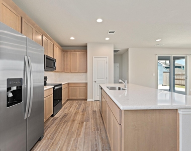 207 Cherry Blossom Ln - Photo Thumbnail 13