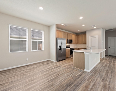 207 Cherry Blossom Ln - Photo Thumbnail 4