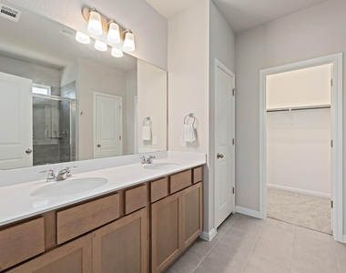 207 Cherry Blossom Ln - Photo Thumbnail 20
