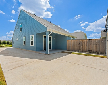 207 Cherry Blossom Ln - Photo Thumbnail 36