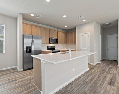 207 Cherry Blossom Ln - Photo Thumbnail 9