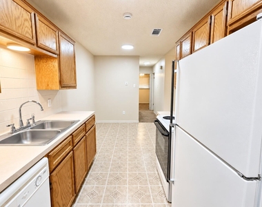 105 Northern Dove Ln - Photo Thumbnail 8