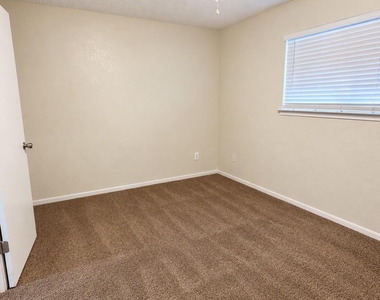 105 Northern Dove Ln - Photo Thumbnail 17