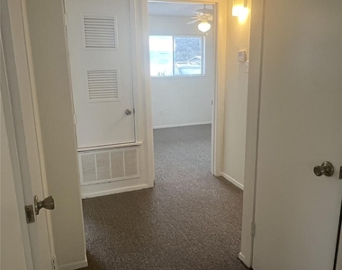 1501 W North Loop Blvd - Photo Thumbnail 4