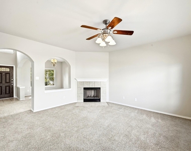 13316 Marie Ln - Photo Thumbnail 6