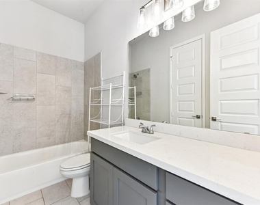163 Kellogg Ln - Photo Thumbnail 27