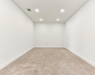 163 Kellogg Ln - Photo Thumbnail 15