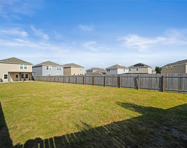 305 Red Fish Ln - Photo Thumbnail 27