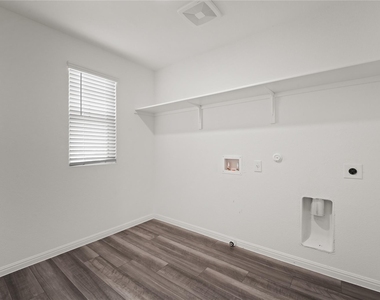 305 Red Fish Ln - Photo Thumbnail 19
