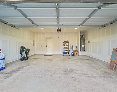 305 Red Fish Ln - Photo Thumbnail 24
