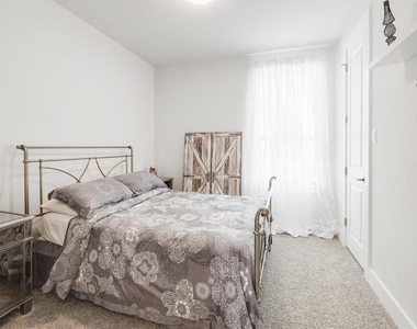 652 Pecan Bottom Trl - Photo Thumbnail 10
